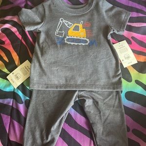 Boy clothes size 3-6 months (brand new, with tag )